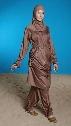 25P Burkini beach bitches