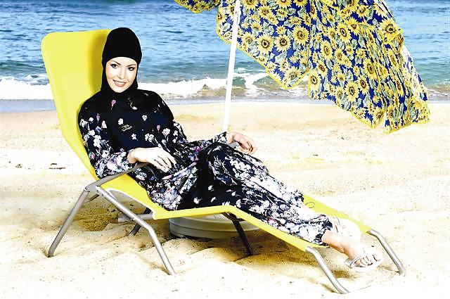 25P Burkini beach bitches