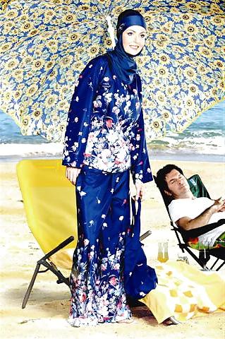 25P Burkini beach bitches
