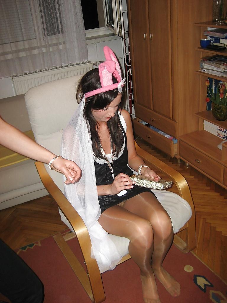 25P Nylon upskirt 3