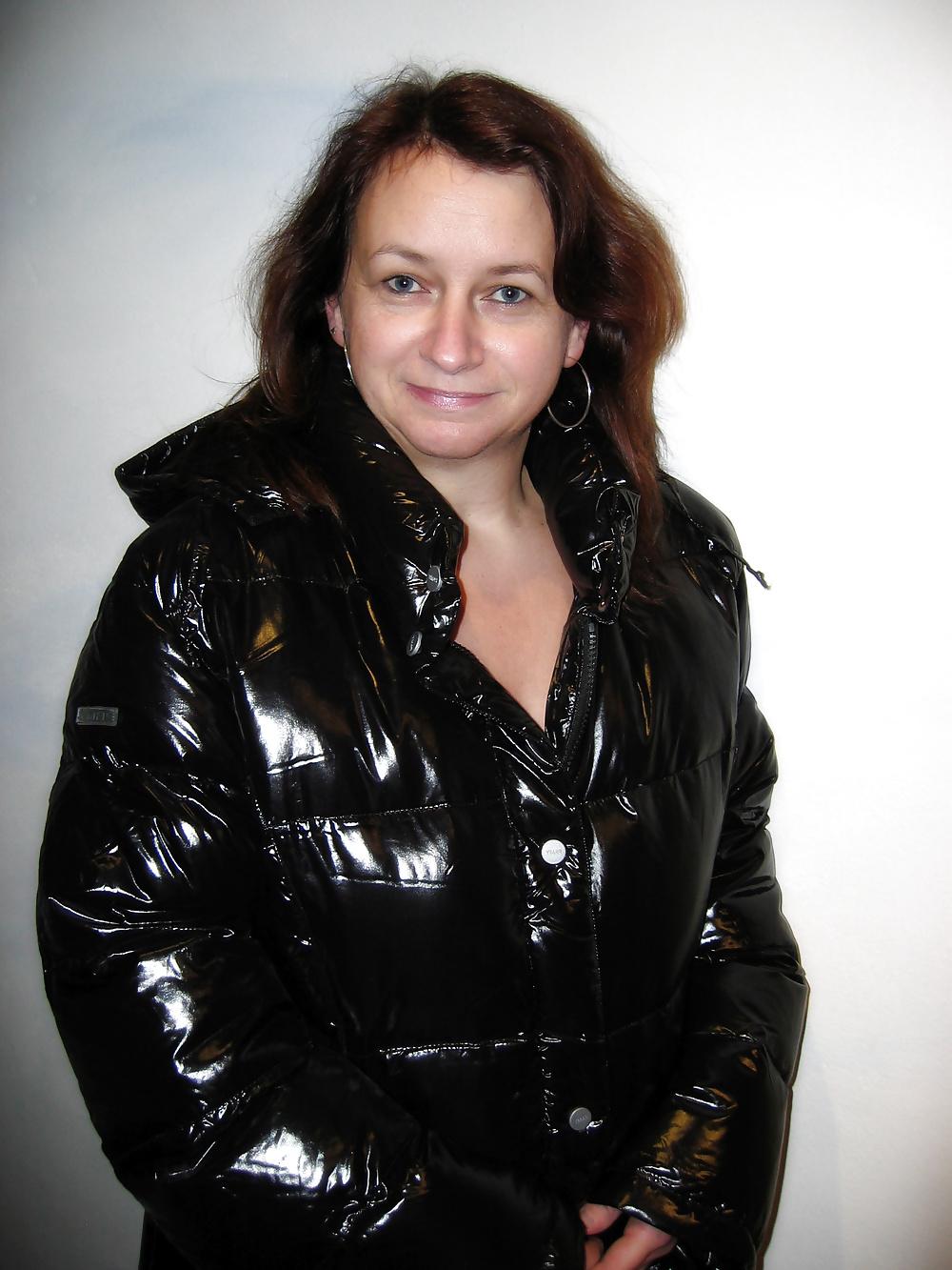 22P Hairy MILF wearing a shiny puffy coat