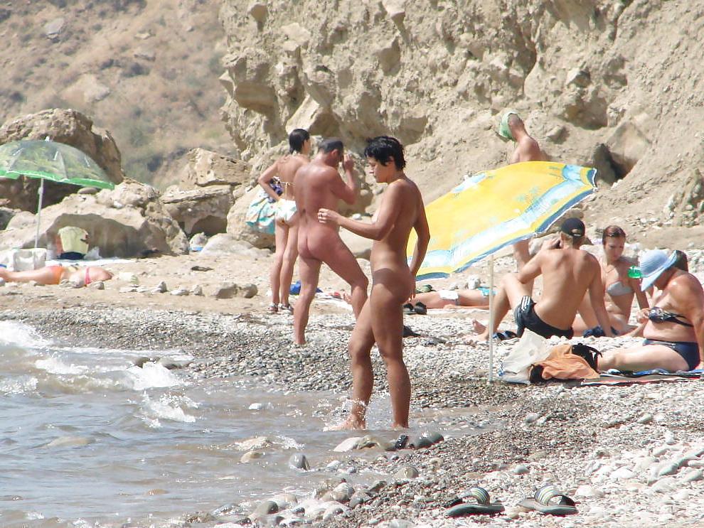 25P A good beach day