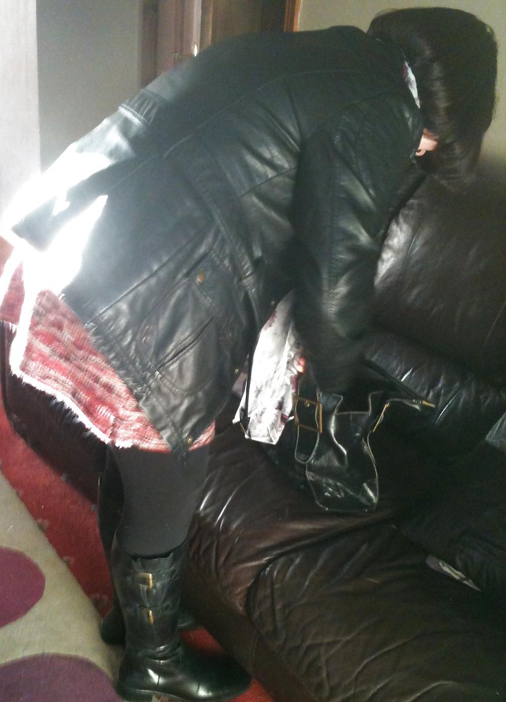 6P Wife in leather jacket