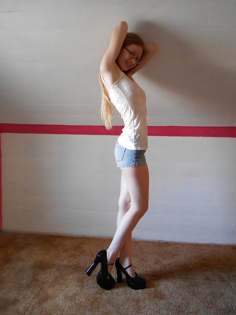 18P Sexy Girls in Sexy Pants