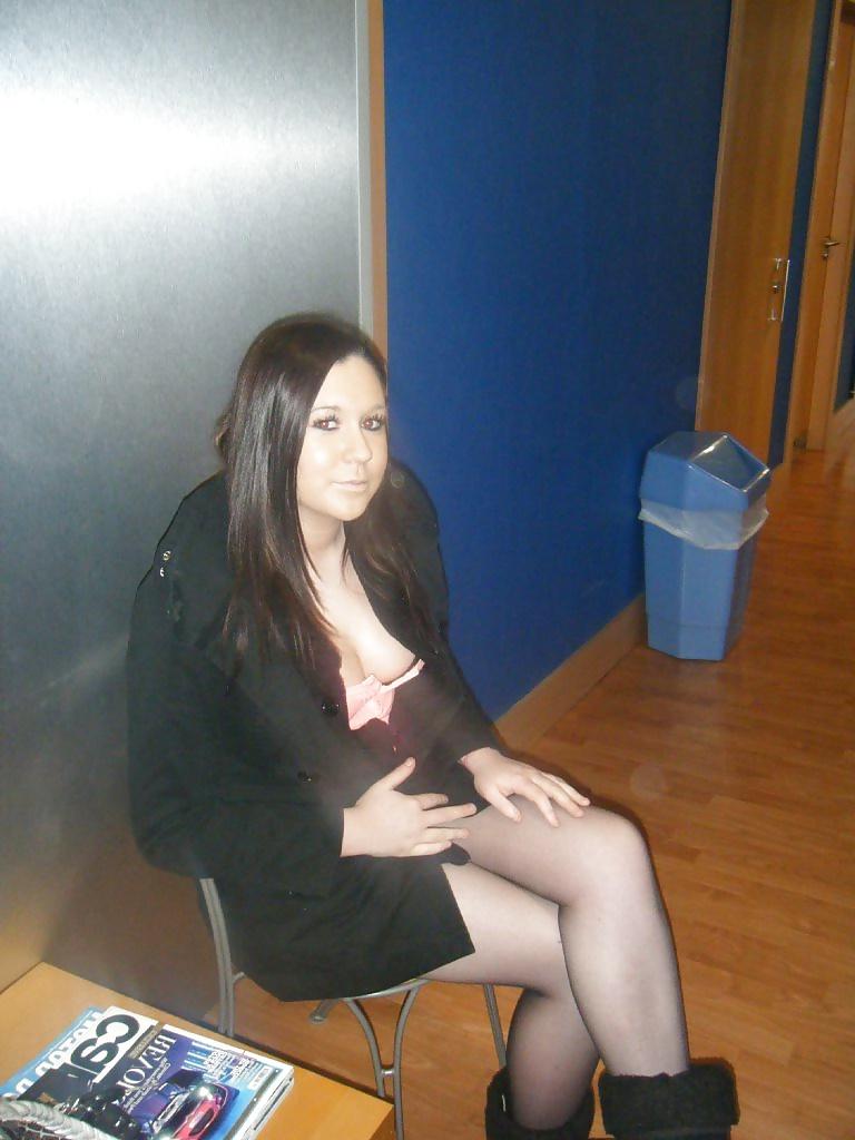 25P Nylon-Upskirt 21