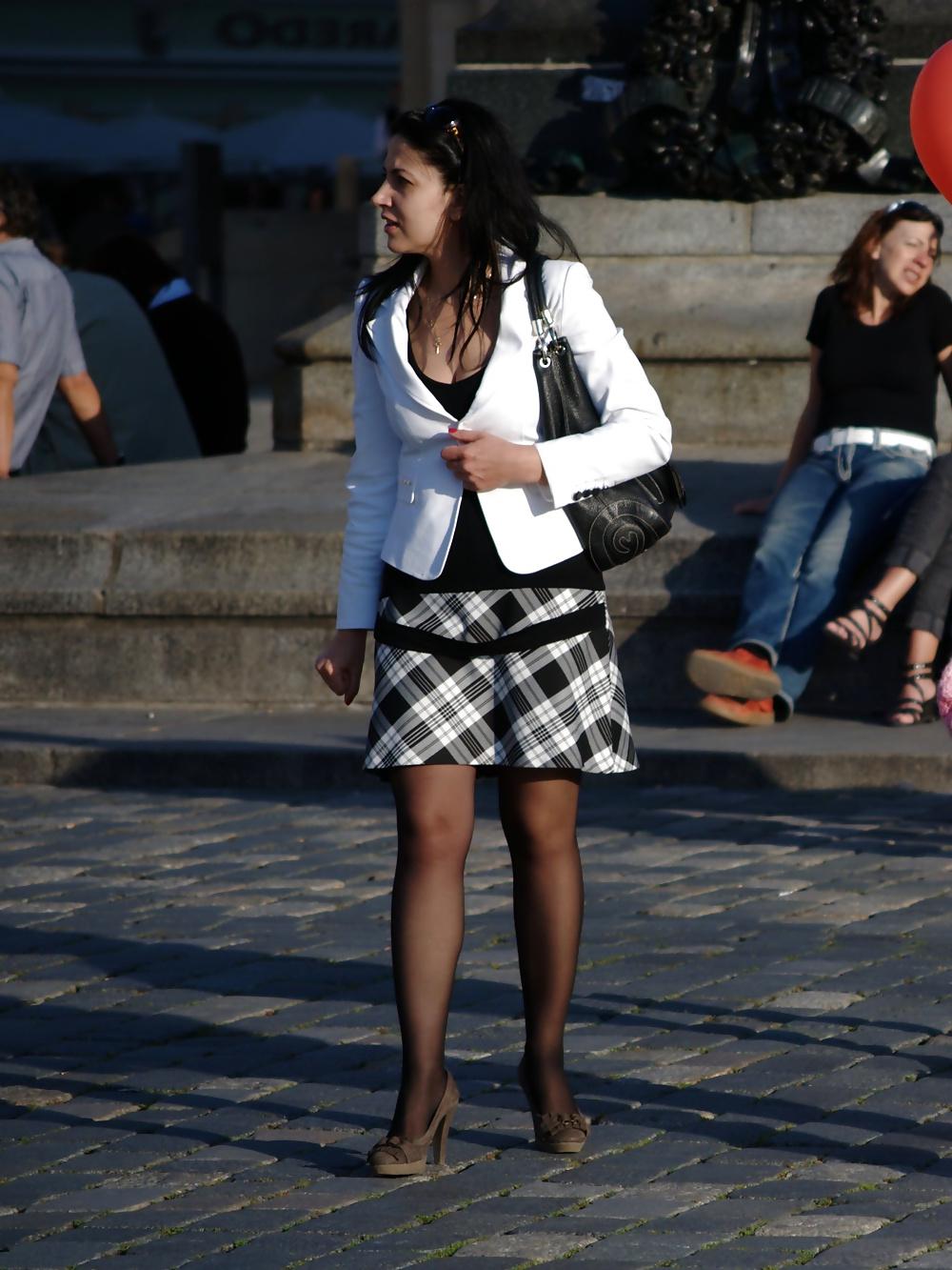 25P Nylon-Upskirt 21