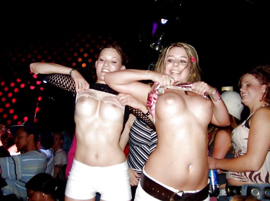 25P Wild sexy party chicks pt.8