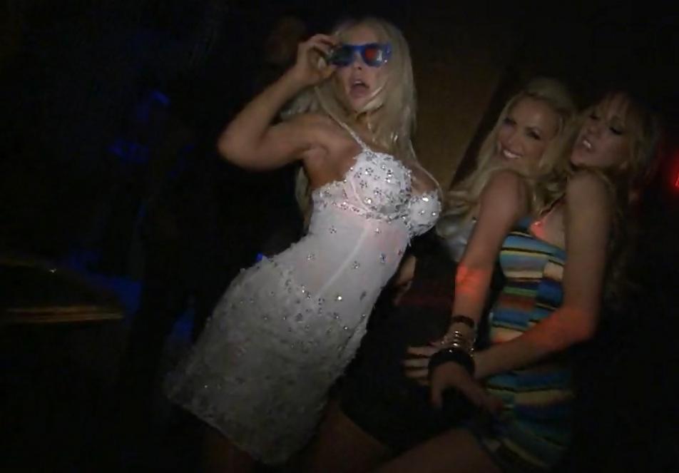 25P Wild sexy party chicks pt.8