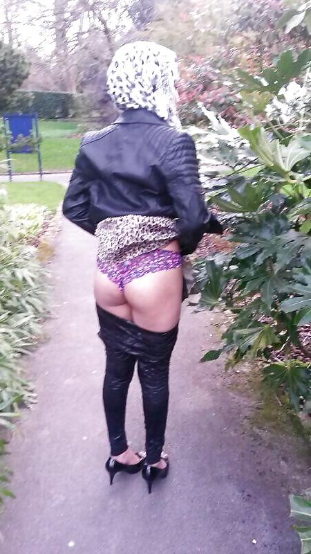 22P Sexy Horny Turbani Flashing UK Wife
