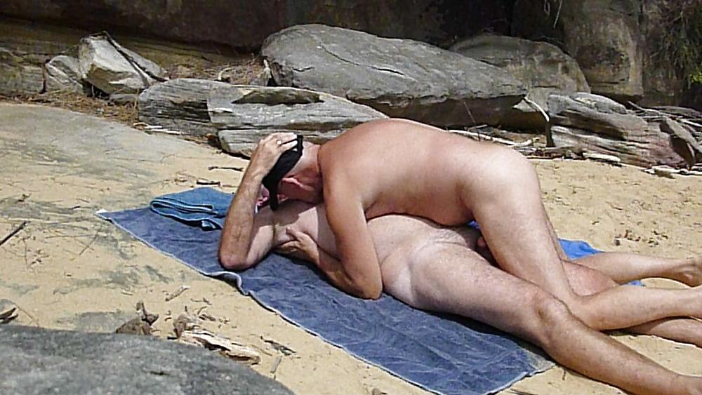 22P Nat hangs out with vraig for a funday at the beach