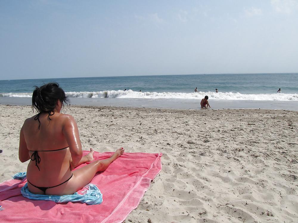 25P Fantasy Wife Beach Vacation