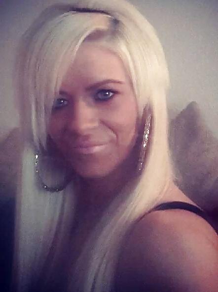 23P Scottish Blonde Chick