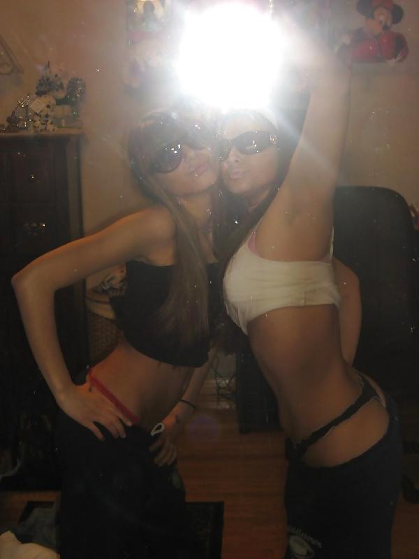 25P Sexy Turkish woman shows
