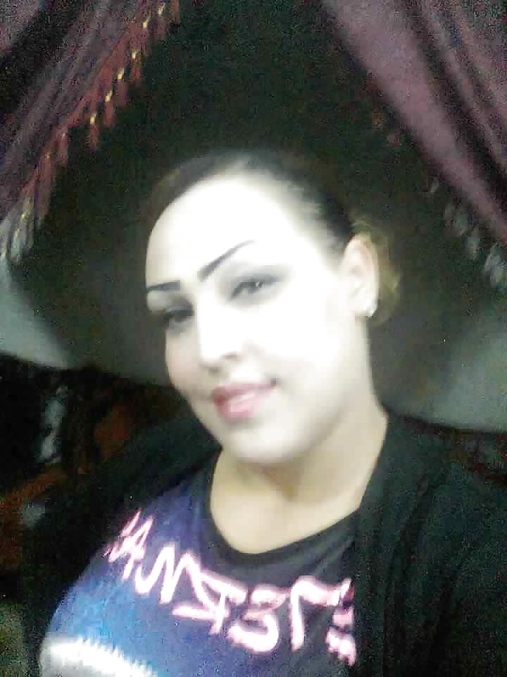 10P Morocco woman femme