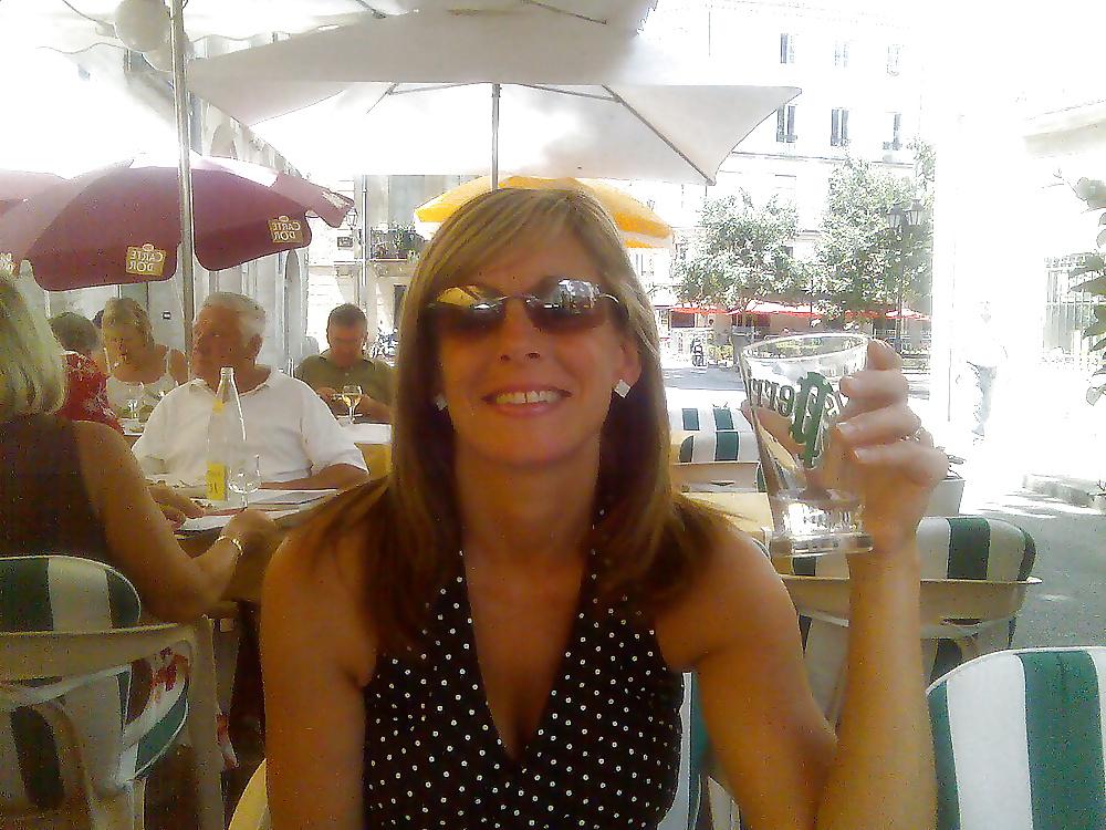 24P UK Business Woman Kim  Exposed