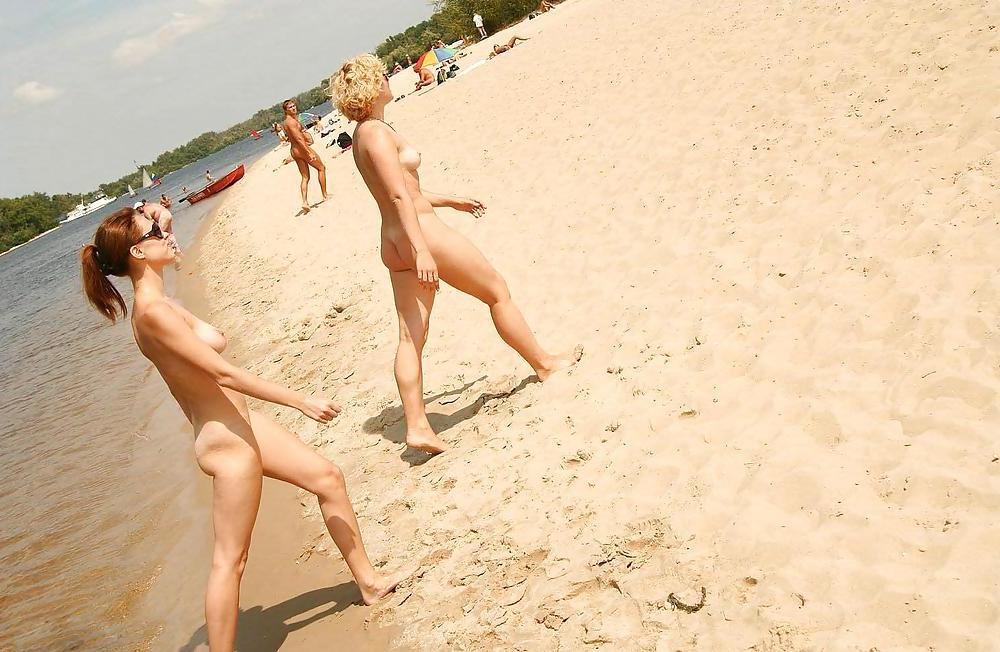 25P Good beach day