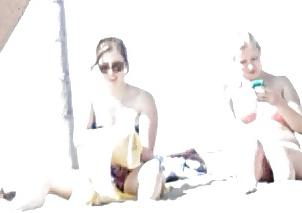 10P A Day at the beach