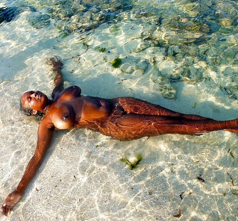 12P BEUTE UND DER STRAND