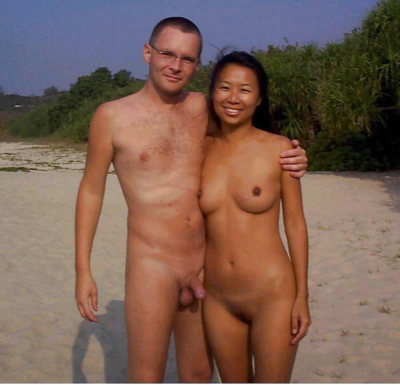 25P Naked Beach Fun