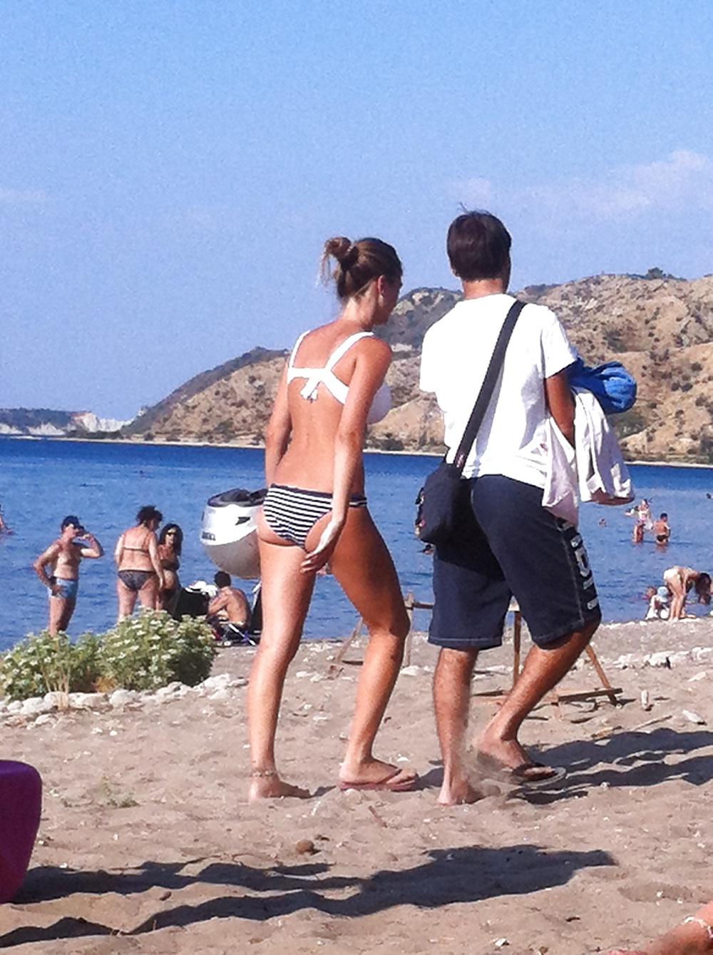 5P Beach voyeur II (non-nude)