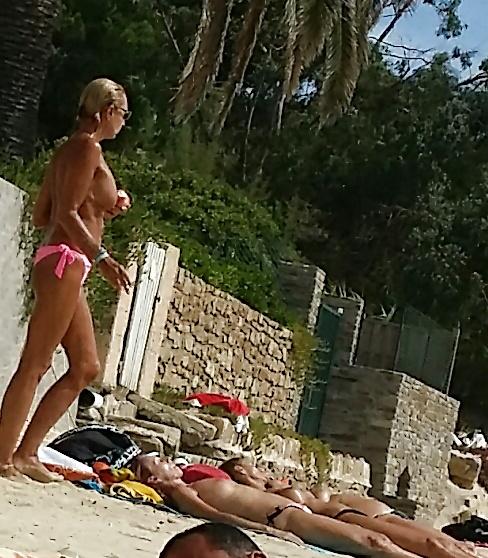 25P Beach 3