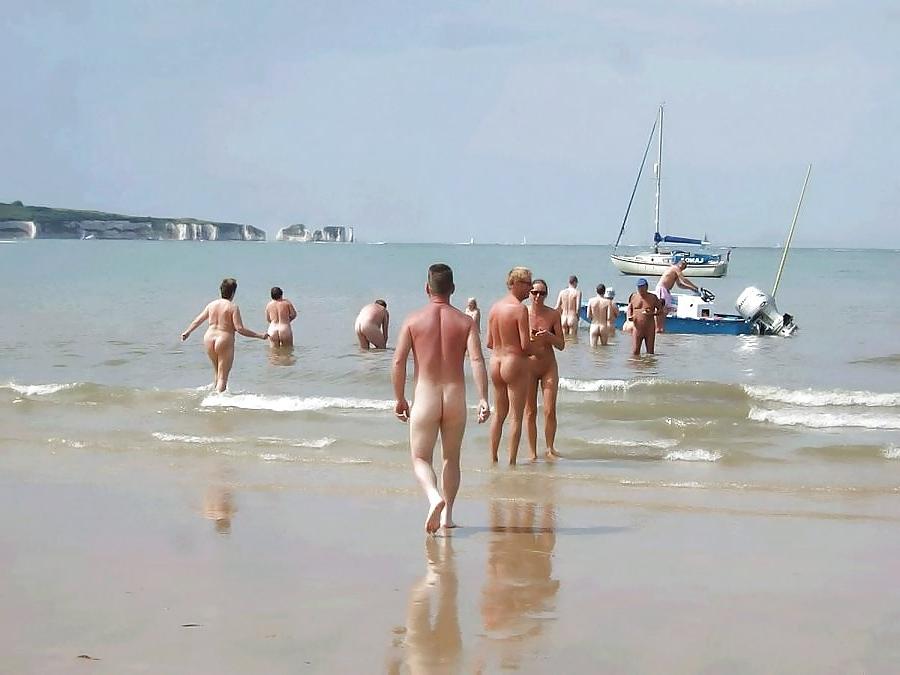 25P Come to our beach