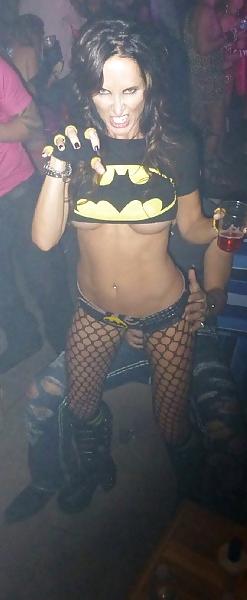 25P Wild sexy party chicks pt.3