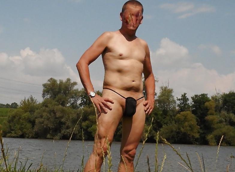 20P Nackt in der Natur