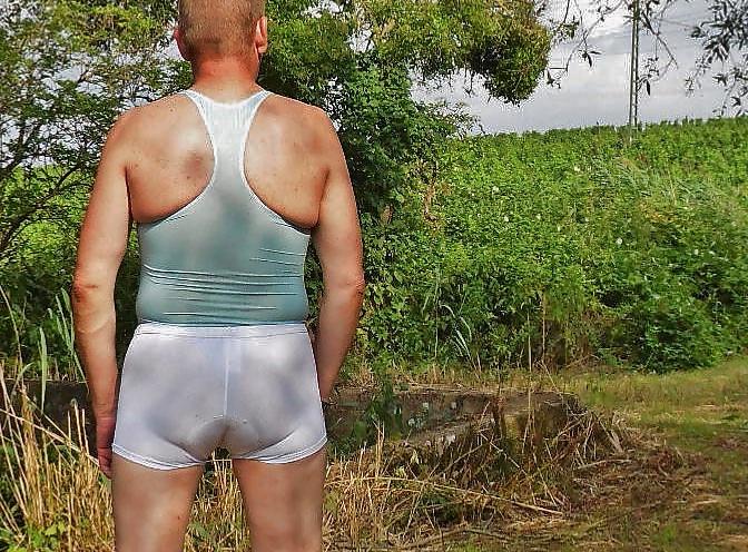 20P Nackt in der Natur