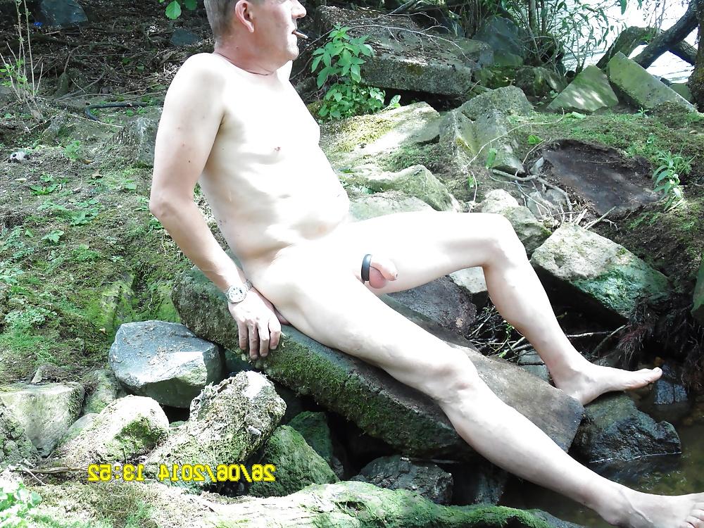 20P Nackt in der Natur