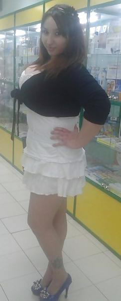 11P Busty Russian Woman 1844
