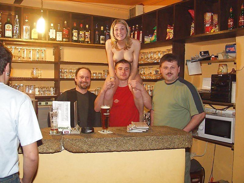25P Naked Barmaid