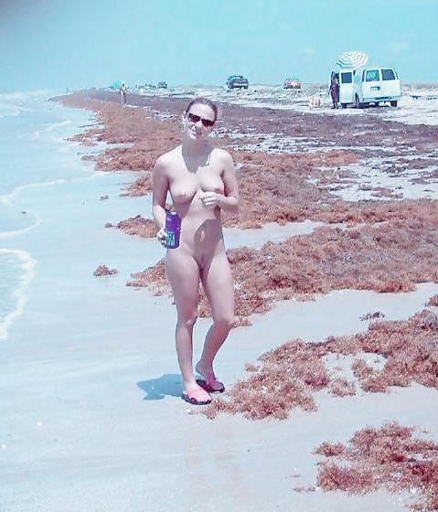 25P I love the nude beach