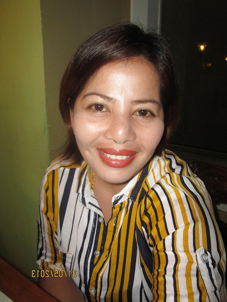16P Pinay Milf Victoria