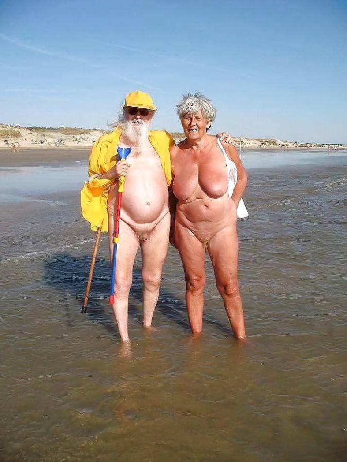 25P One day at the beach 6