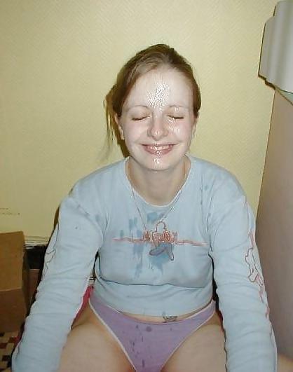 25P Flashing girls and cumshots.