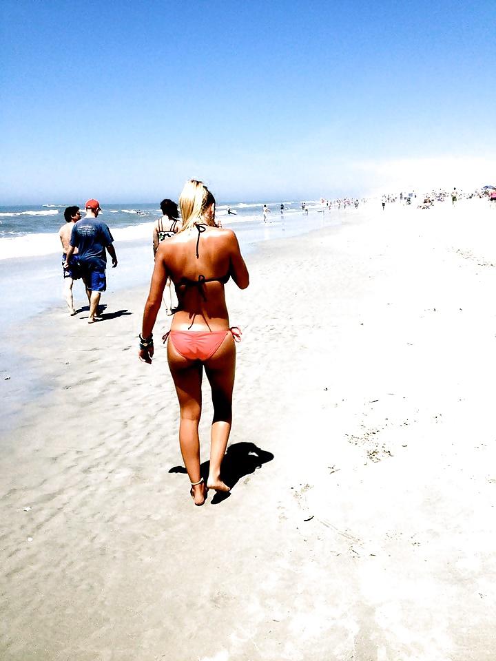 25P Facebook teen babes 8 sorority bikini beach party