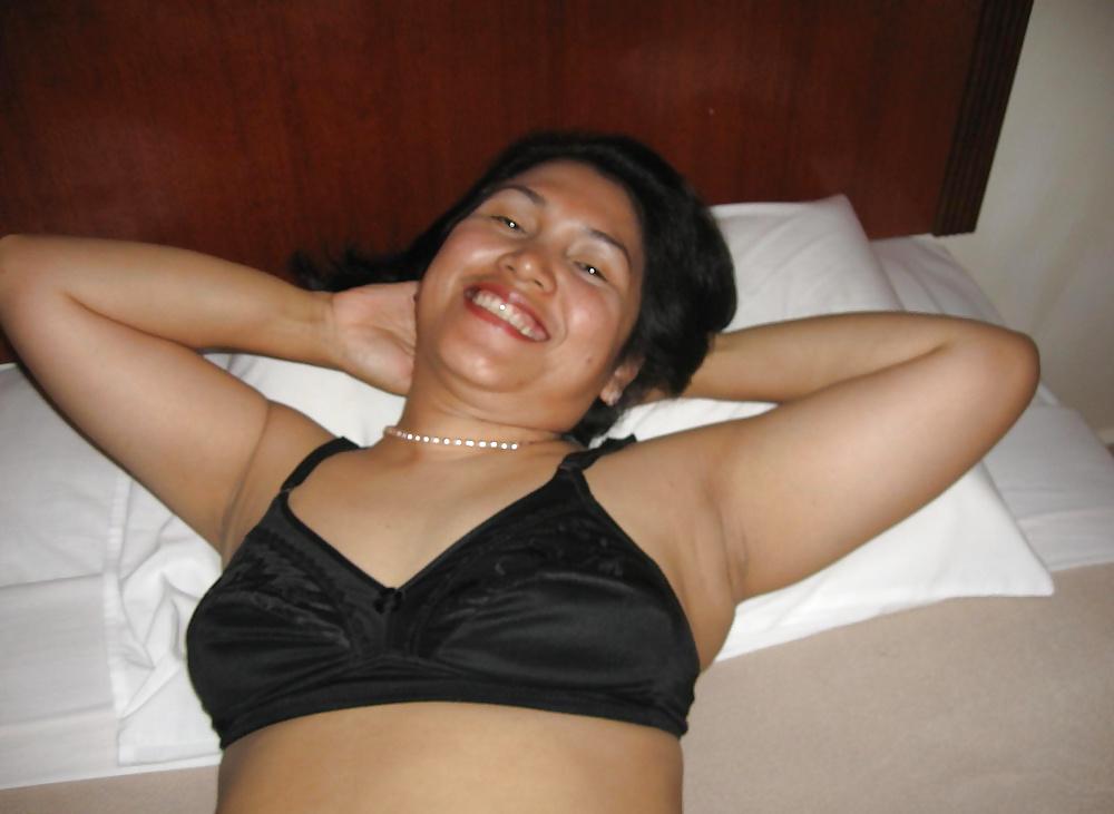 8P Milf melayu kesunyian