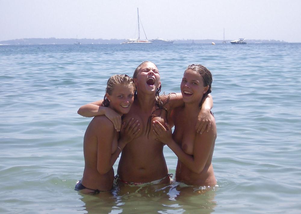 25P Hot mermaids and beach bunnies +more outdoor C (100!!)