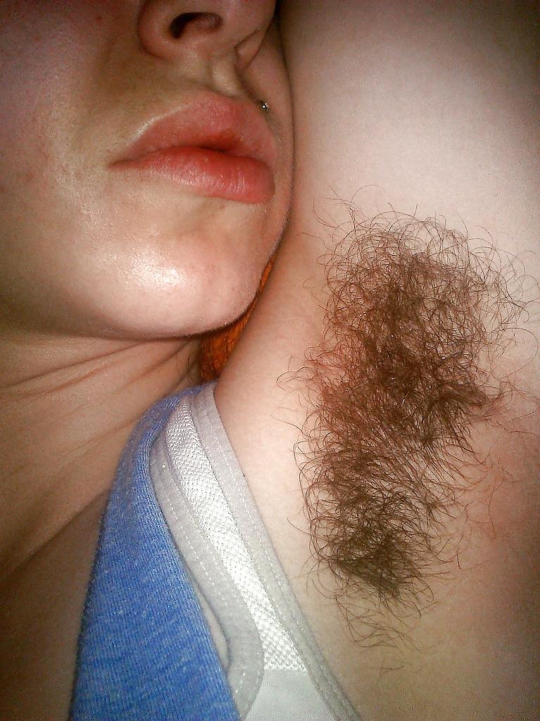 25P Hairy Woman 