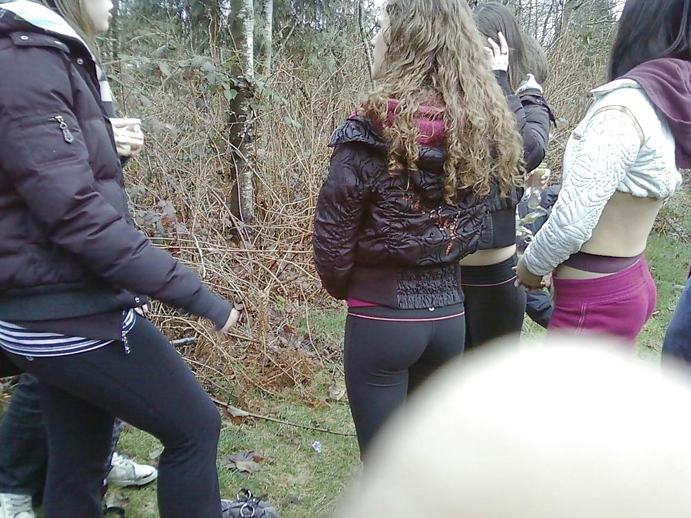 15P Leggings and yoga asses