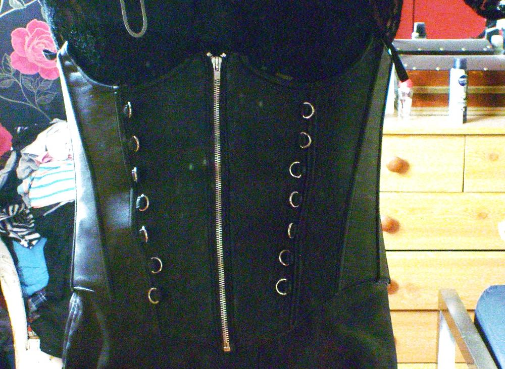 9P Leather wear