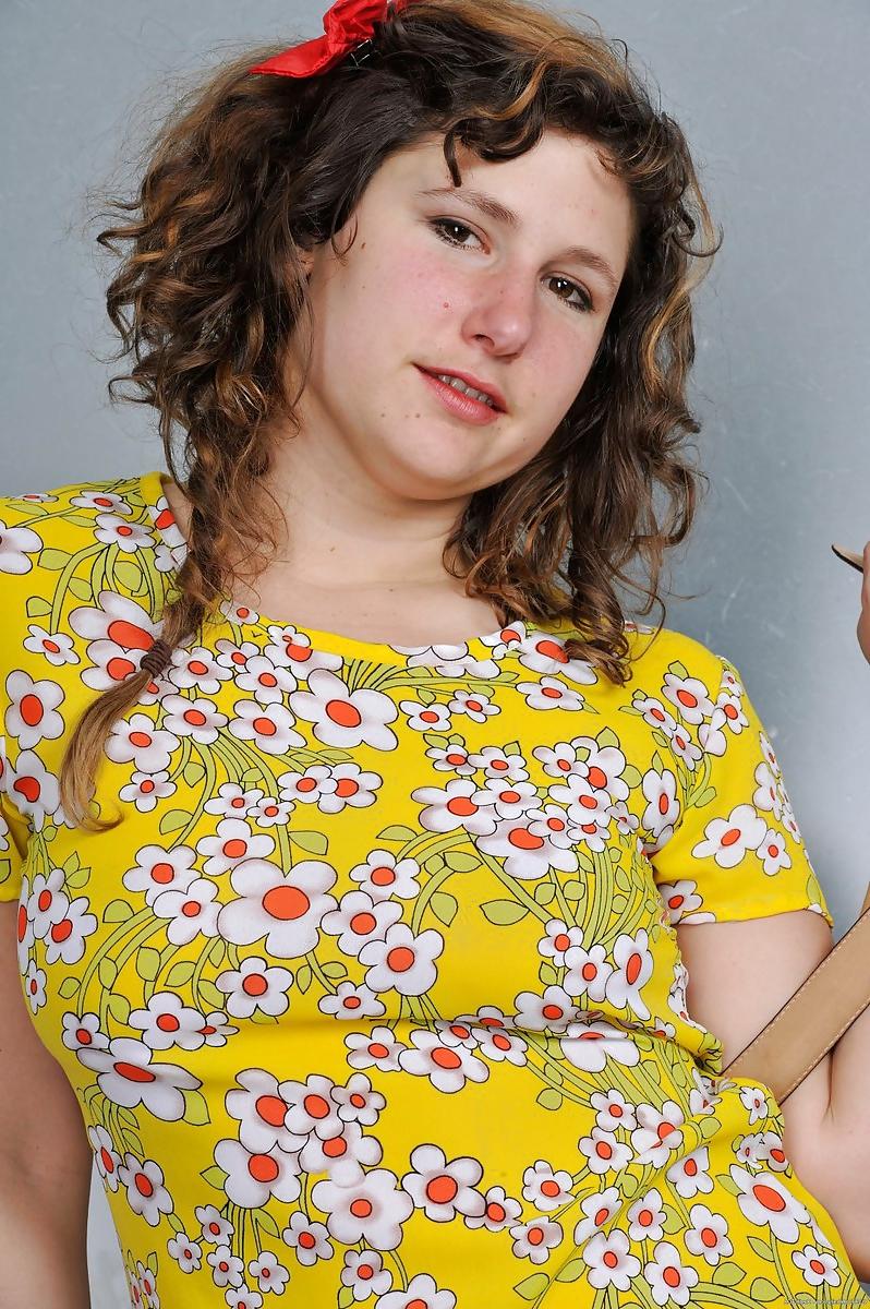 16P Hairy pussy 11