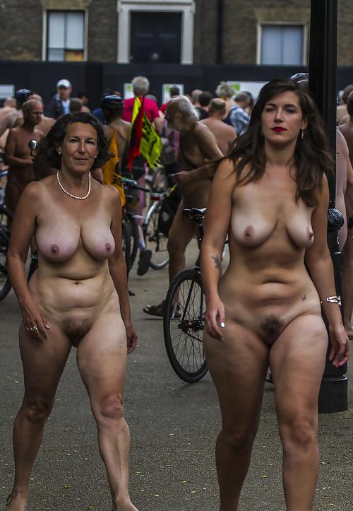 25P Nudism Woman 7