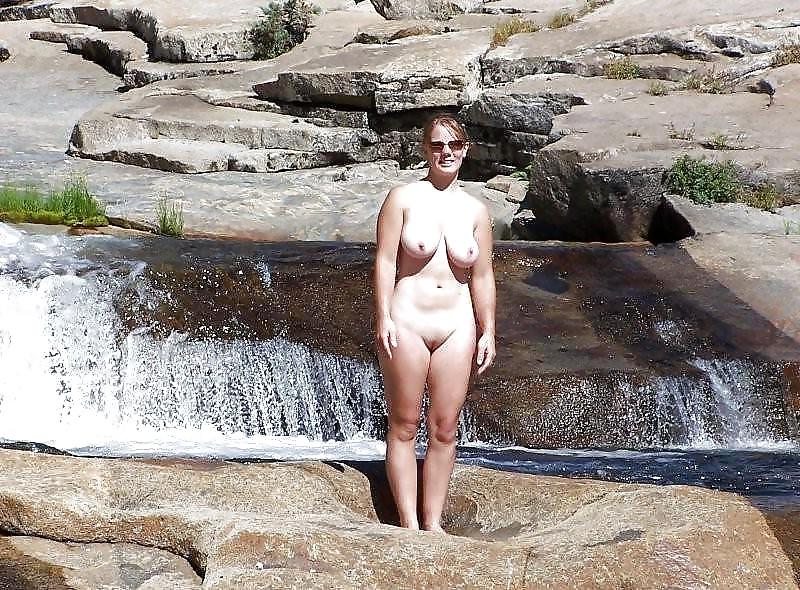 25P Old Nudism Woman 2