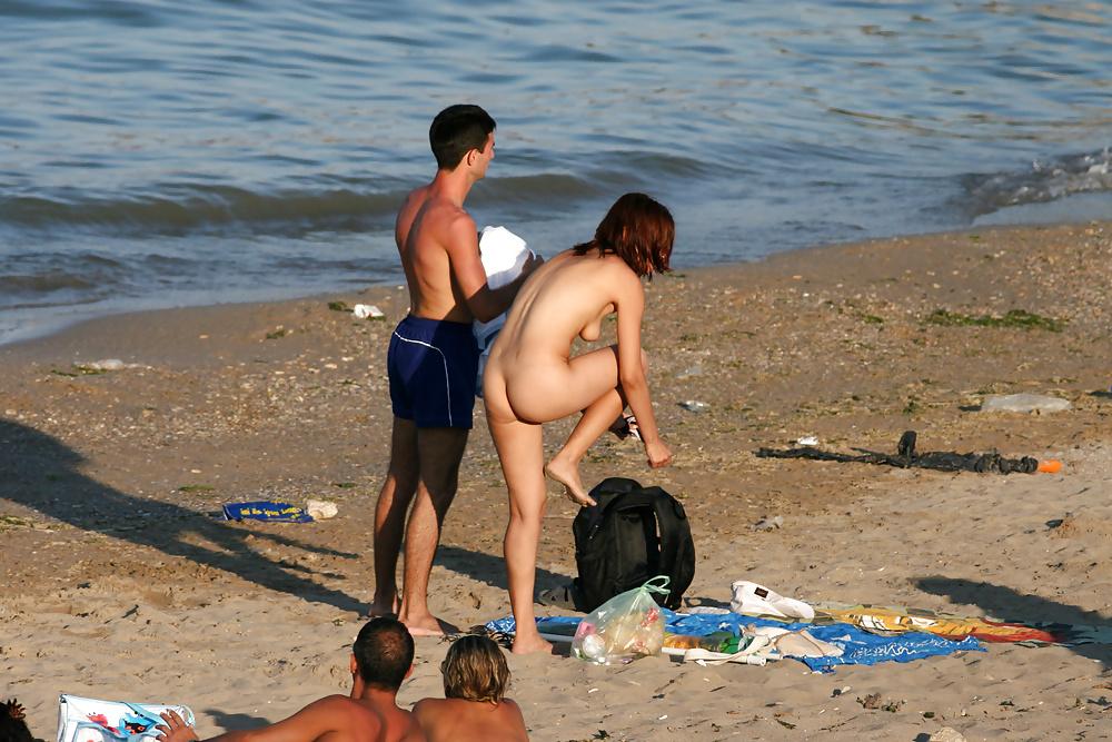 7P Topless am girls beach final :(