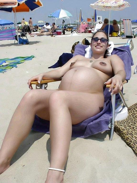 25P Naked Beach Fun