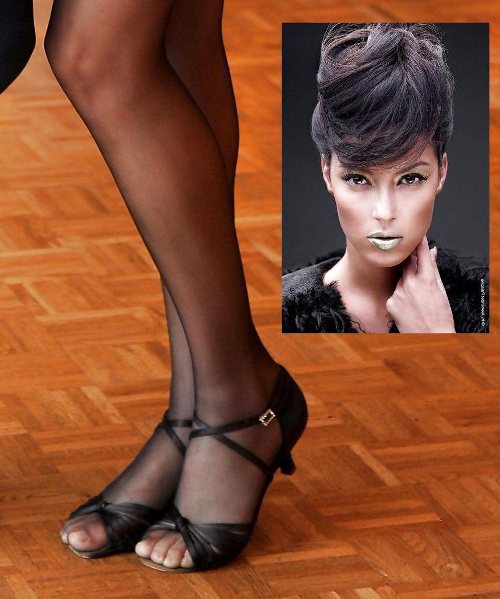 25P Nylon upskirt 15