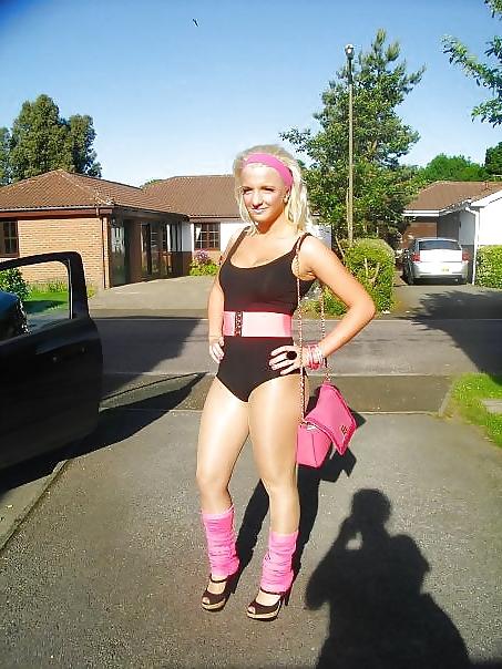 16P Teen in Nylons und High Heels