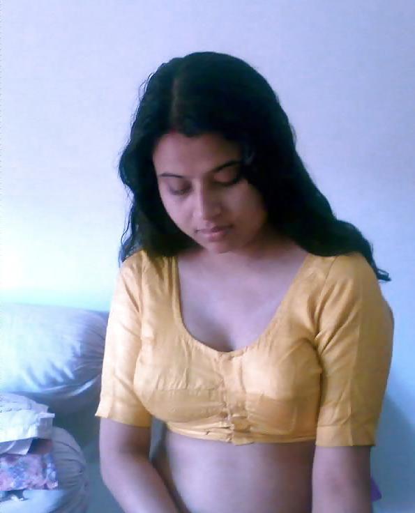 25P INDIAN WIFE GUNJAN -INDIAN DESI PORN SET 8.9